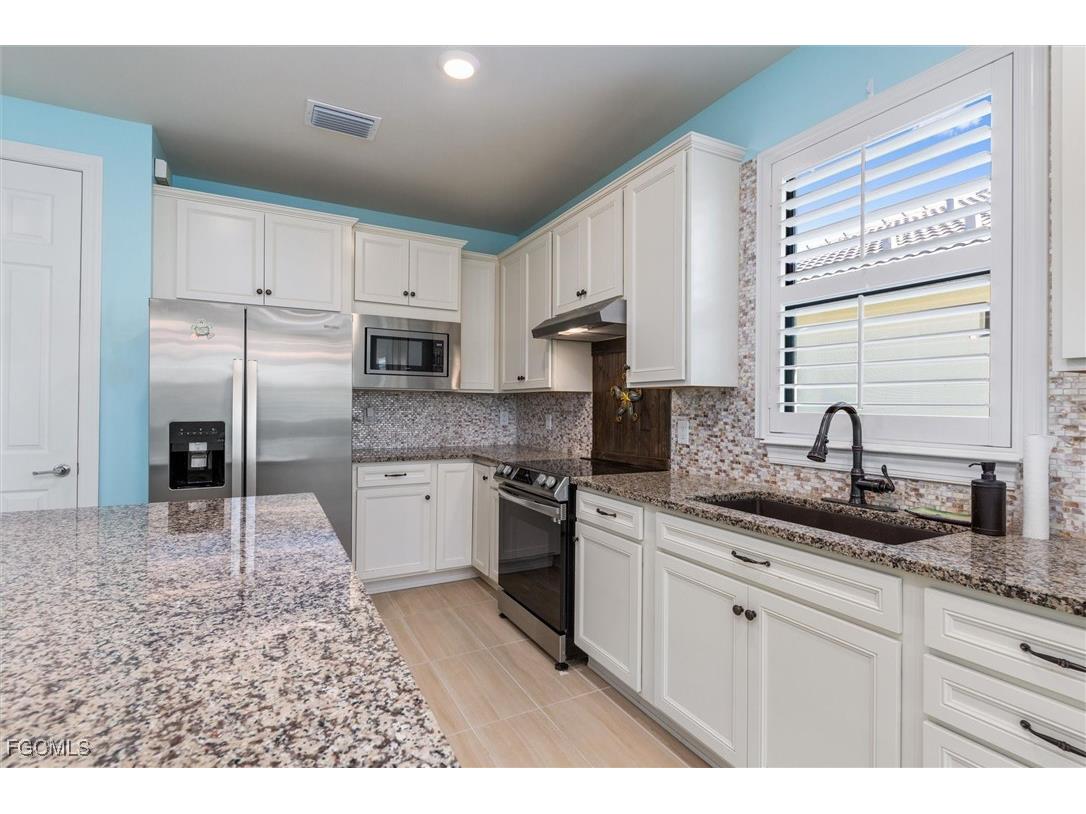 2633 Daisy Drive North Port FL 34289 2025014854 image10