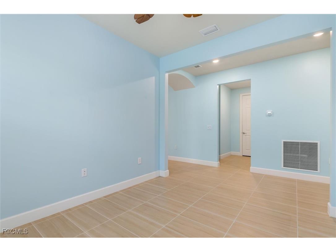 2633 Daisy Drive North Port FL 34289 2025014854 image16