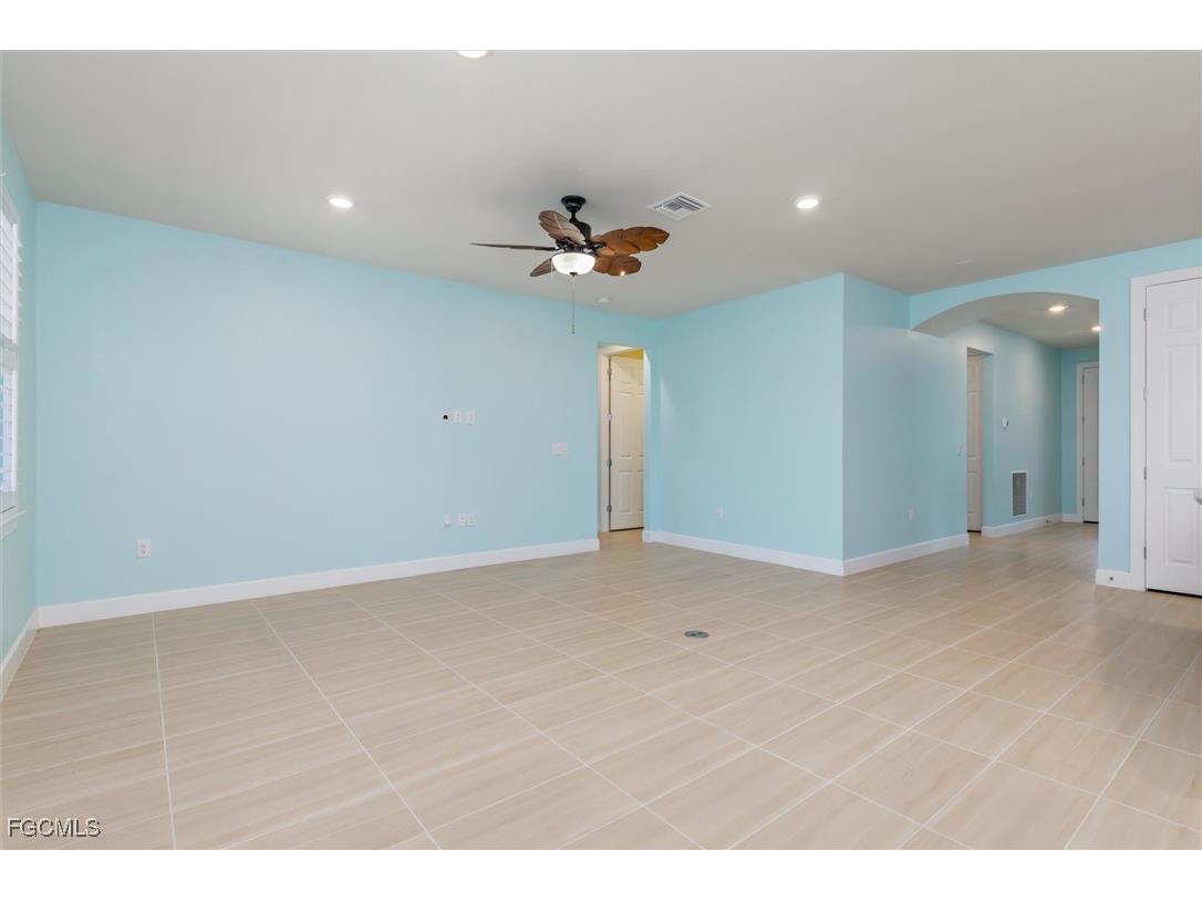 2633 Daisy Drive North Port FL 34289 2025014854 image7