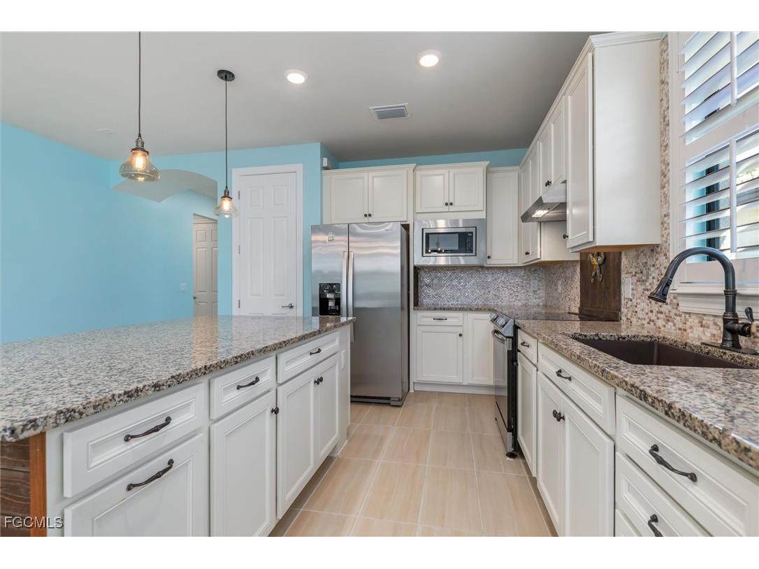 2633 Daisy Drive North Port FL 34289 2025014854 image9