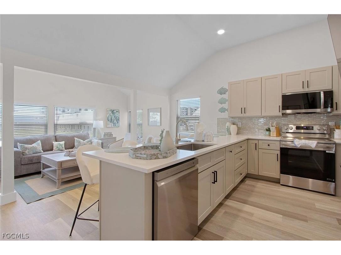 2633 Estero Boulevard Fort Myers Beach FL 33931 2026008639 image5