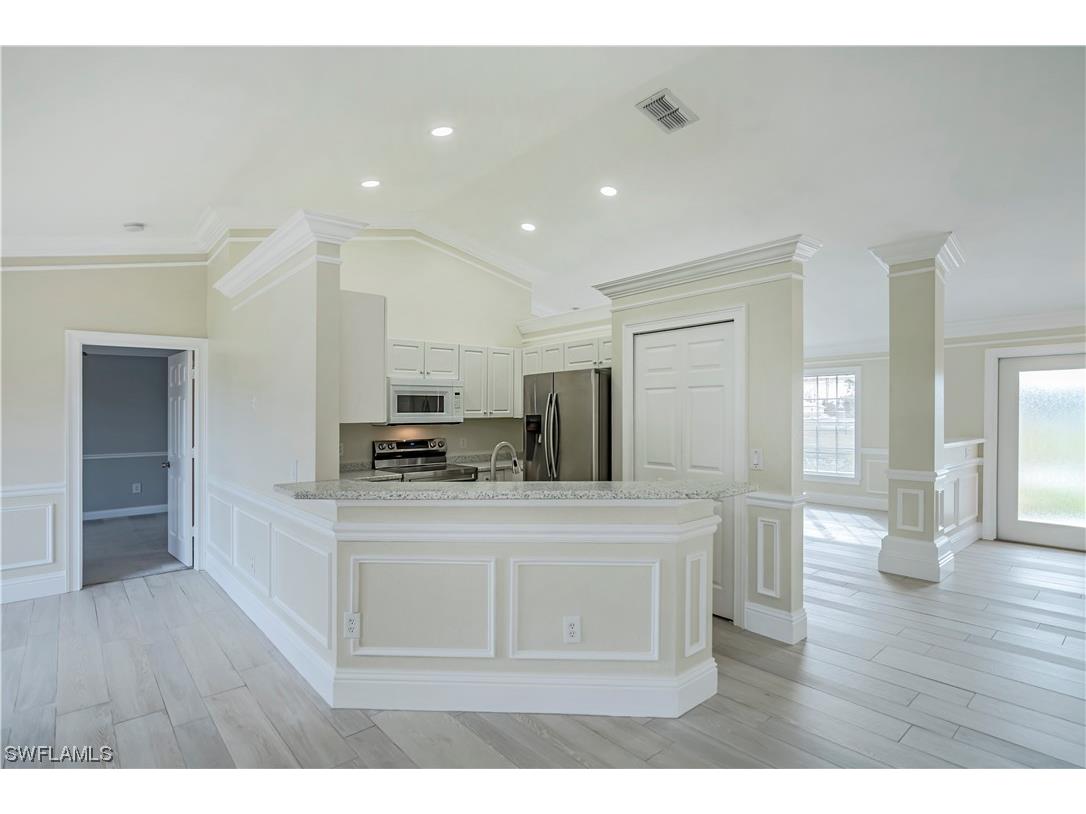 2633 NW Embers Terrace Cape Coral FL 33993 223088882 image1