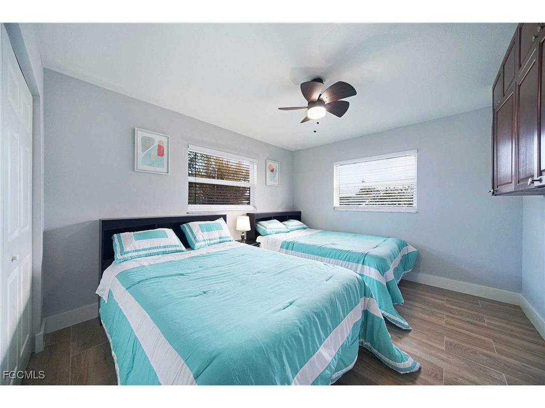 2633 SE 19th Place Cape Coral FL 33904 2025009786 image12