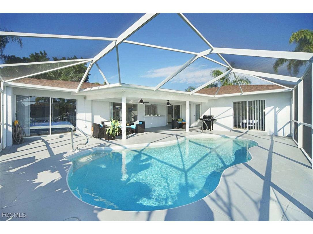 2633 SE 19th Place Cape Coral FL 33904 2025009786 image18