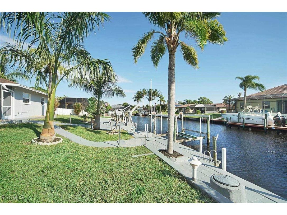 2633 SE 19th Place Cape Coral FL 33904 2025009786 image21