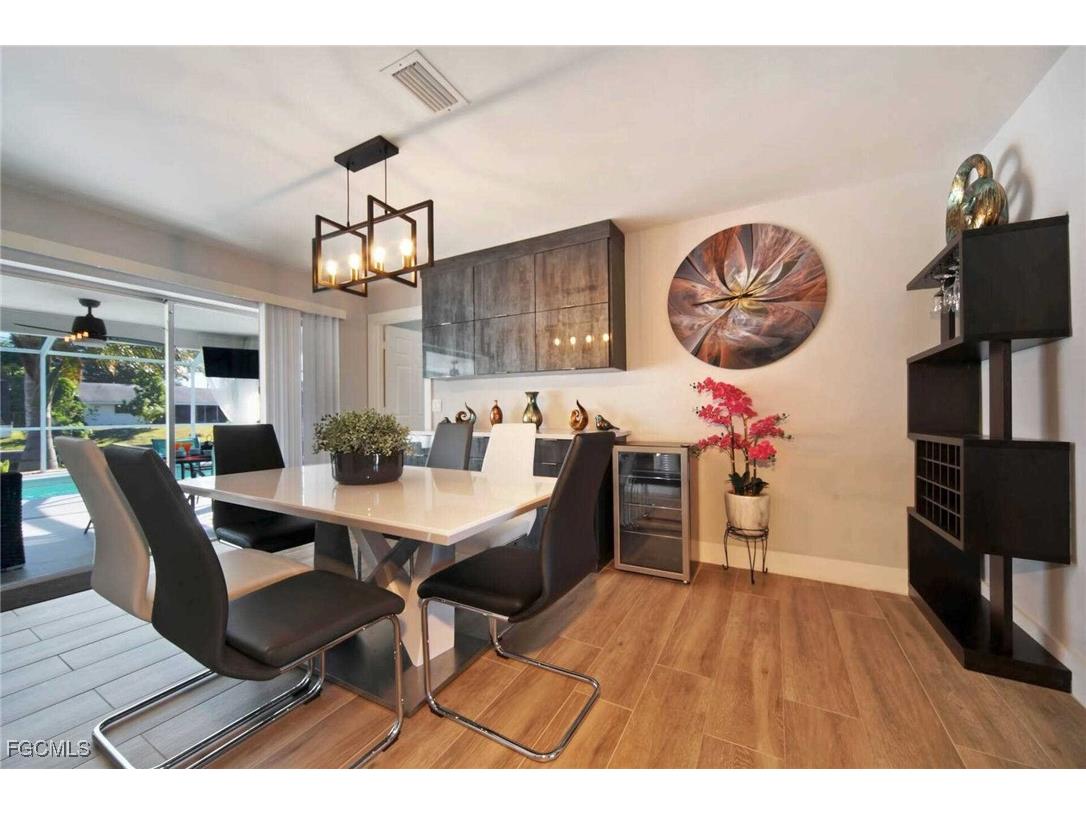 2633 SE 19th Place Cape Coral FL 33904 2025009786 image6