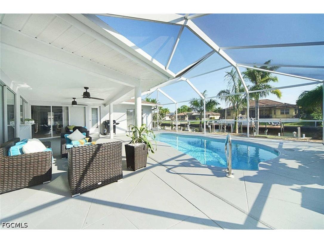 2633 SE 19th Place Cape Coral FL 33904 2026028388 image2