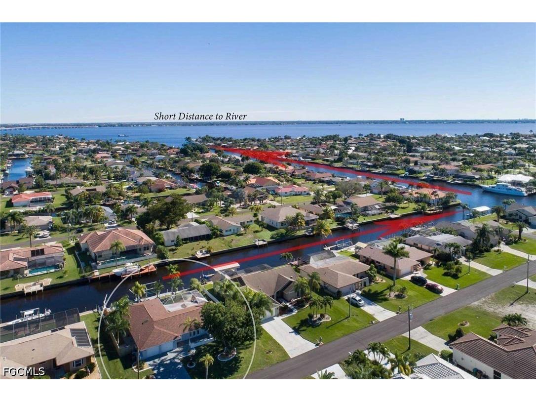 2633 SE 19th Place Cape Coral FL 33904 2026028388 image3