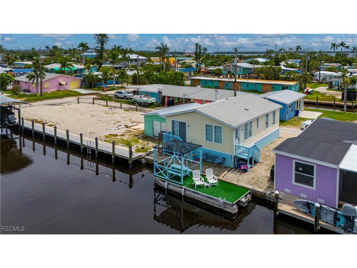 2634 Coco Plum Drive Matlacha FL 33993 2025009867 image1