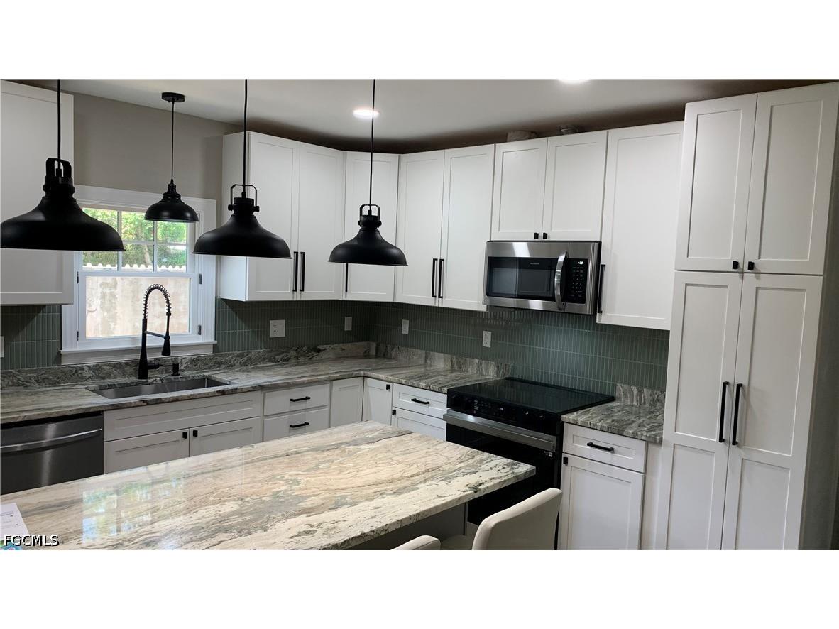 2635 Michigan Avenue Fort Myers FL 33916 2025008395 image37