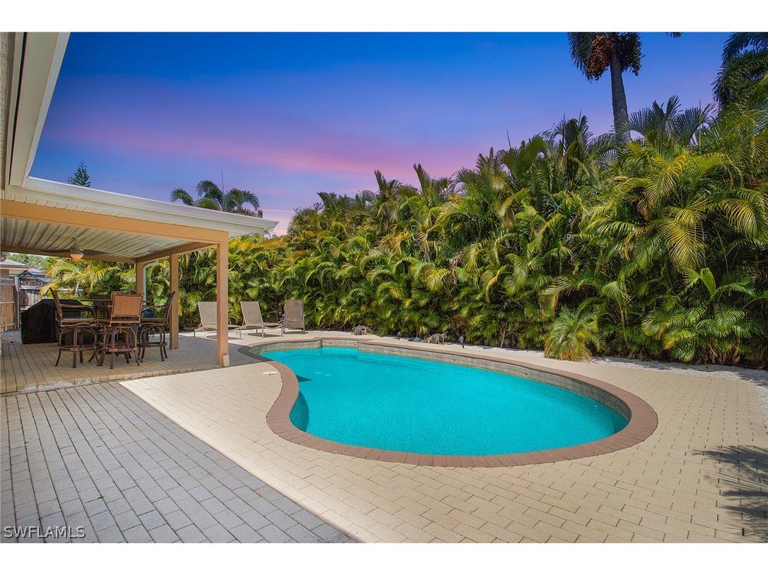 2635 Poinciana Drive Naples FL 34105 224041701 image1