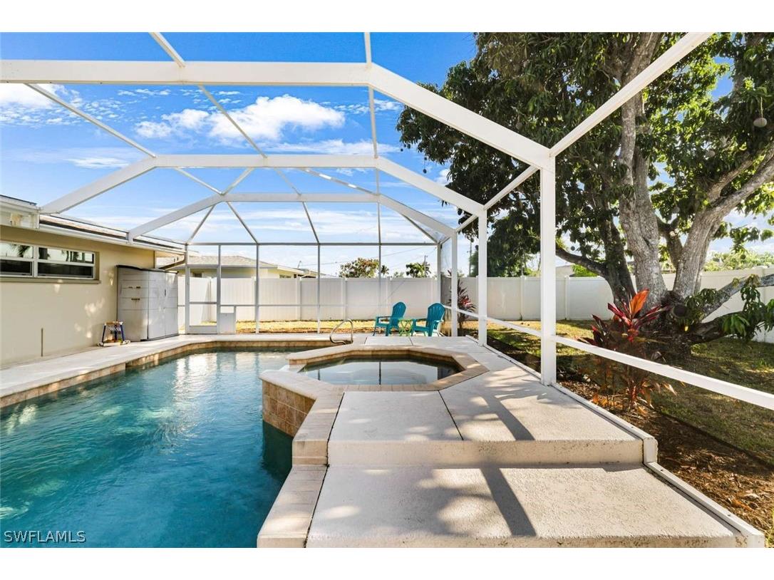 2635 SE 18th Place Cape Coral FL 33904 224048579 image1