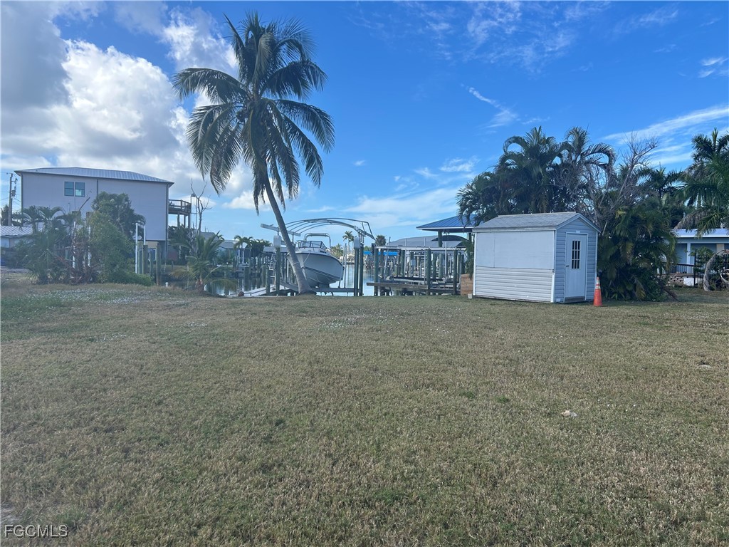 2635 York Road Saint James City FL 33956 2025019400 image2