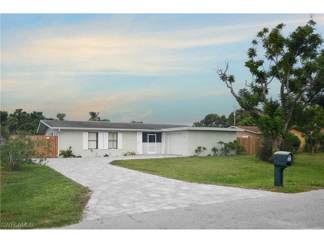 2636 SE 18th Avenue Cape Coral FL 33904 223068592 image1