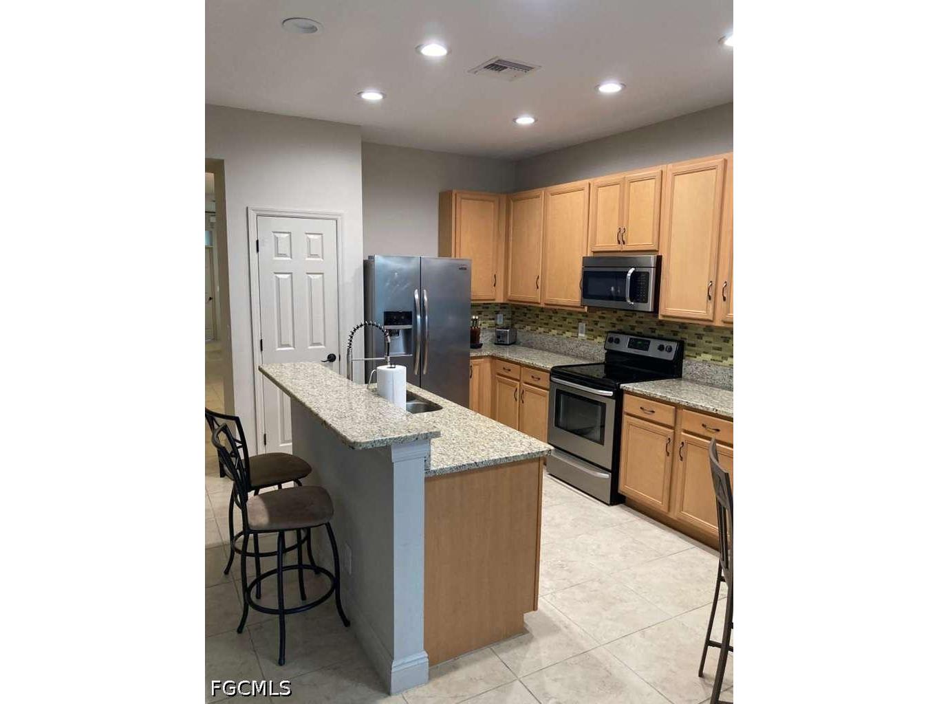 2637 NW 1st Street Cape Coral FL 33993 2026017448 image27