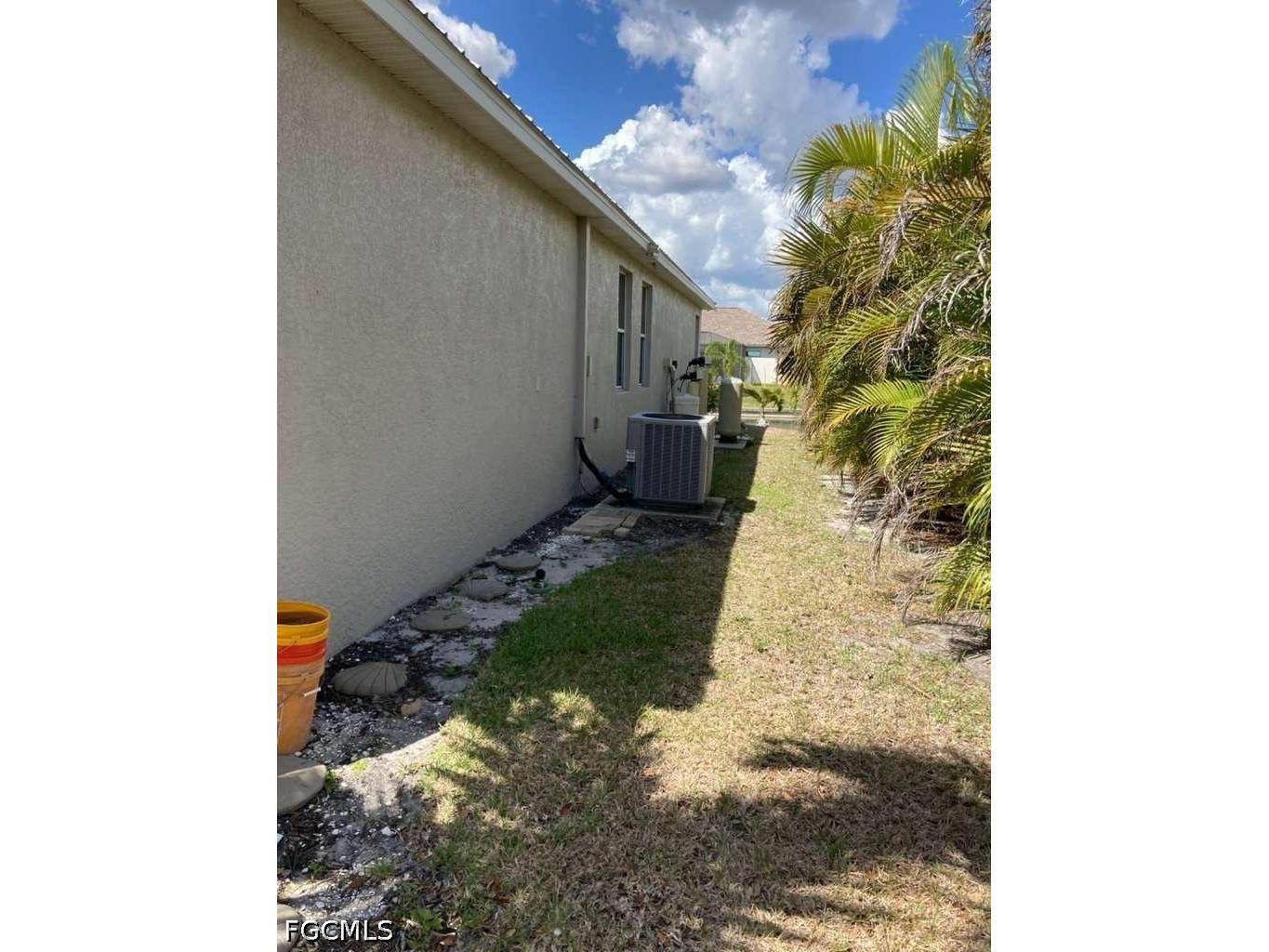 2637 NW 1st Street Cape Coral FL 33993 2026017448 image4