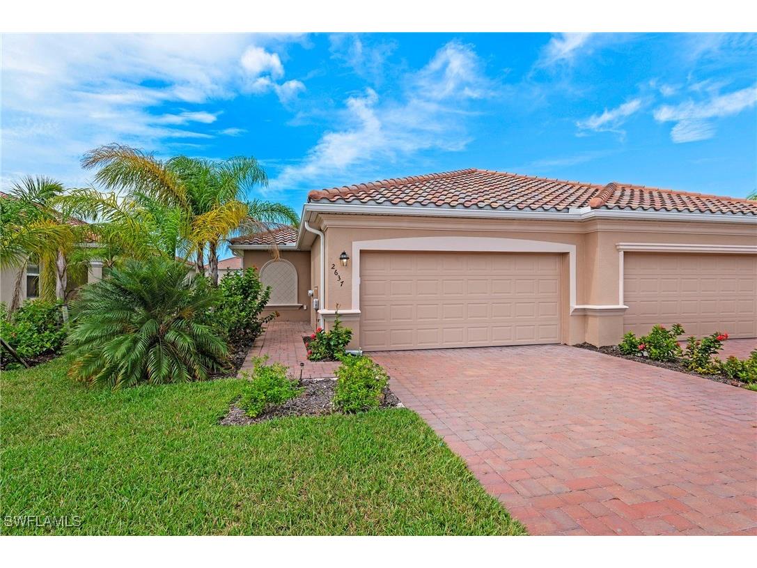 2637 Vine Avenue Naples FL 34120 224084200 image1
