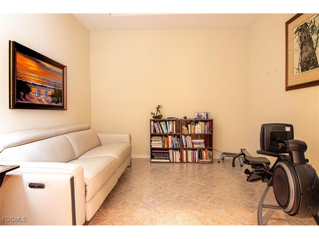 2638 Anguilla Drive Cape Coral FL 33991 2025001347 image15