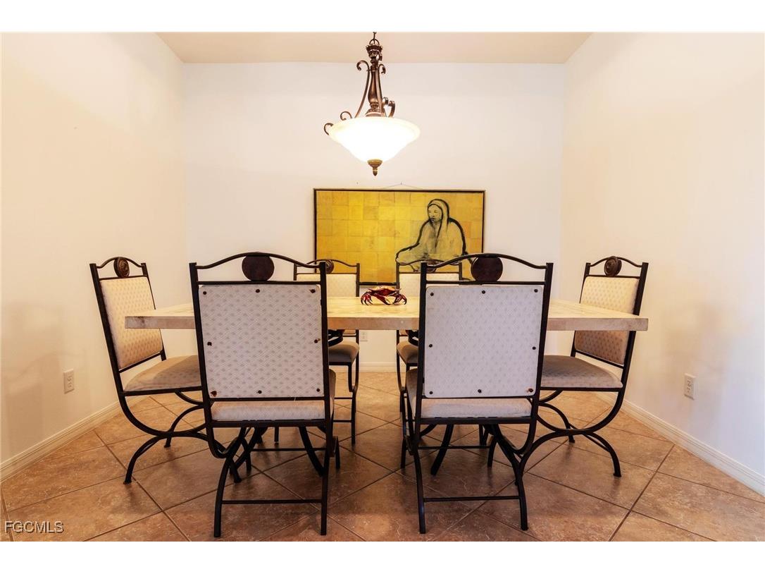 2638 Anguilla Drive Cape Coral FL 33991 2025001347 image6