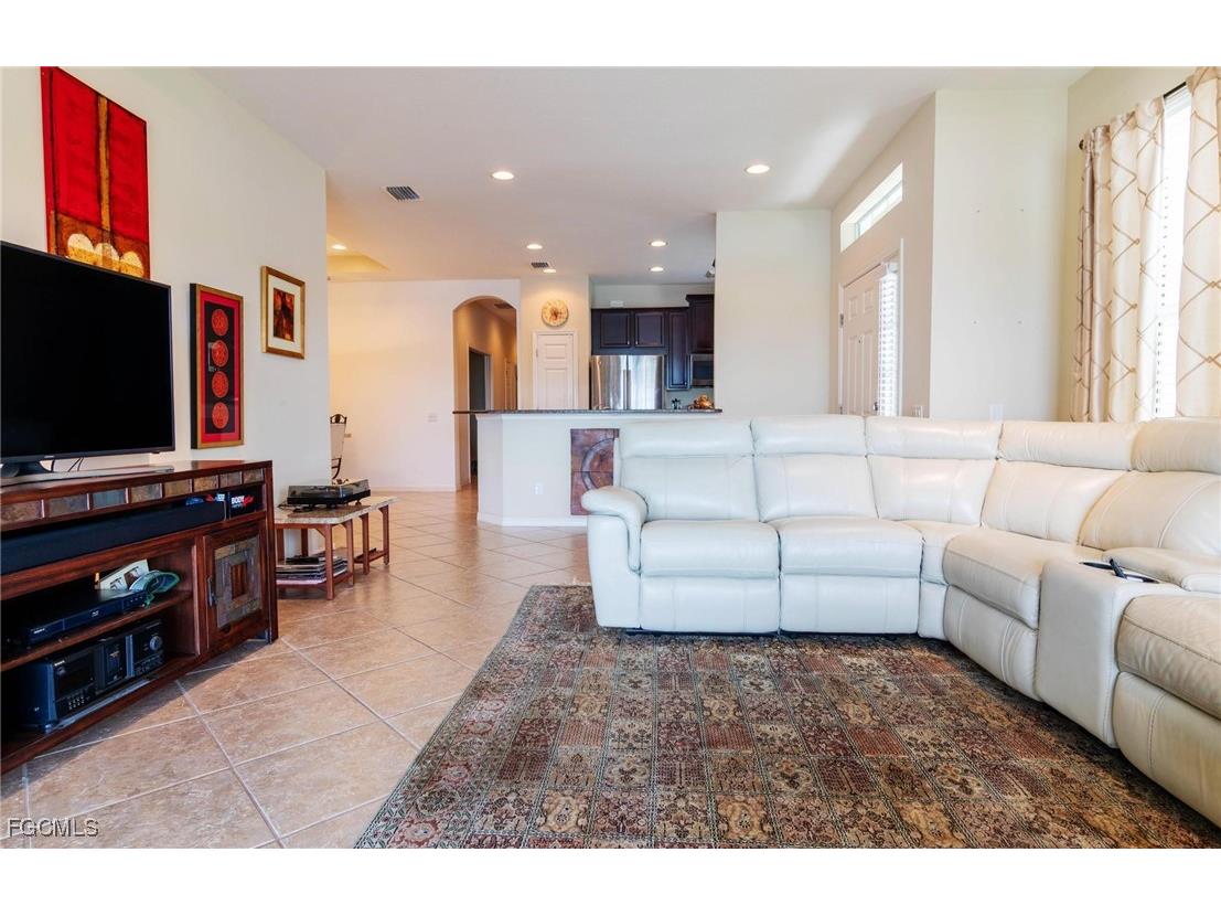 2638 Anguilla Drive Cape Coral FL 33991 2025001347 image7