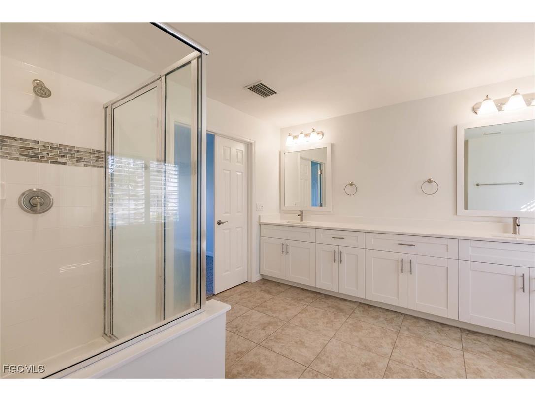 2639 Bellingham Court Cape Coral FL 33991 2025011870 image12