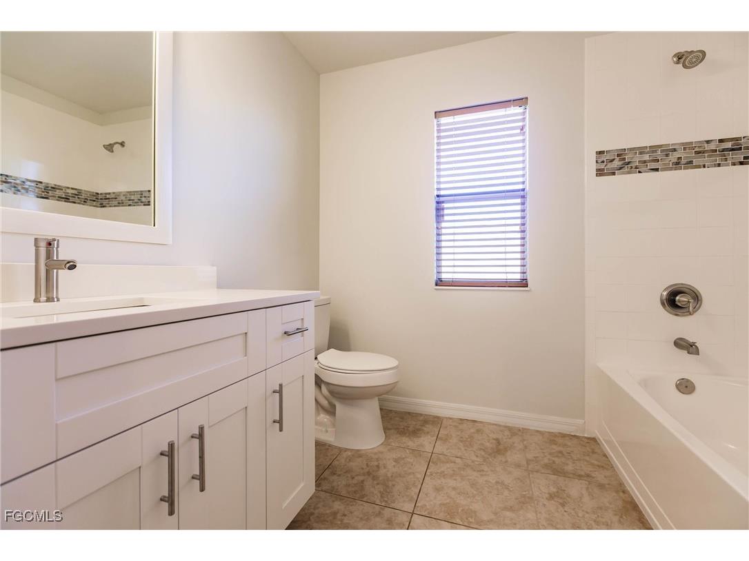 2639 Bellingham Court Cape Coral FL 33991 2025011870 image20