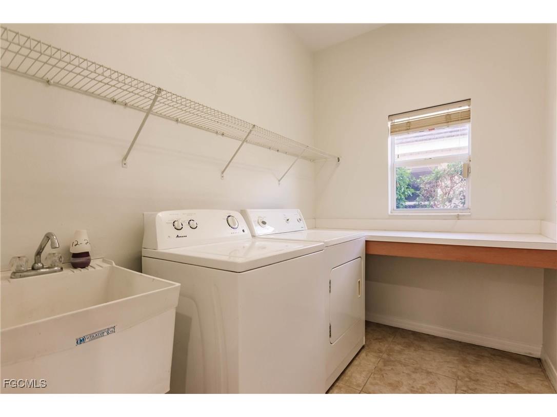 2639 Bellingham Court Cape Coral FL 33991 2025011870 image32