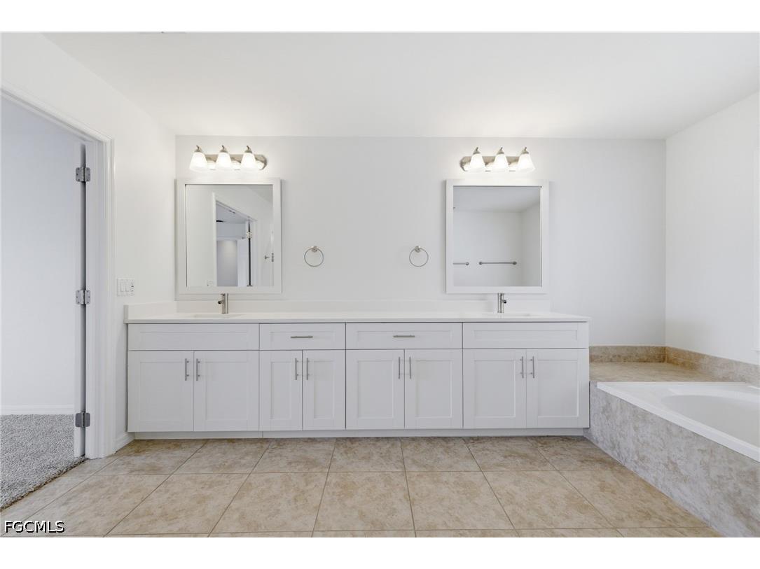 2639 Bellingham Court Cape Coral FL 33991 2026024573 image30