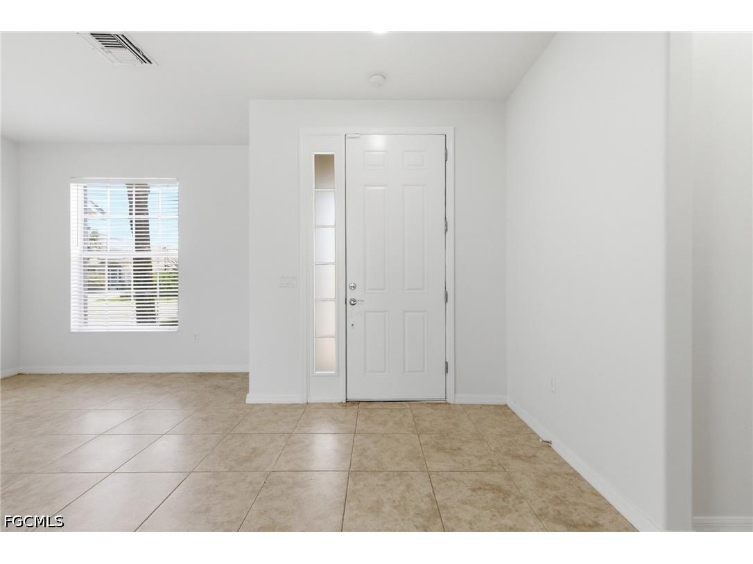 2639 Bellingham Court Cape Coral FL 33991 2026024573 image4