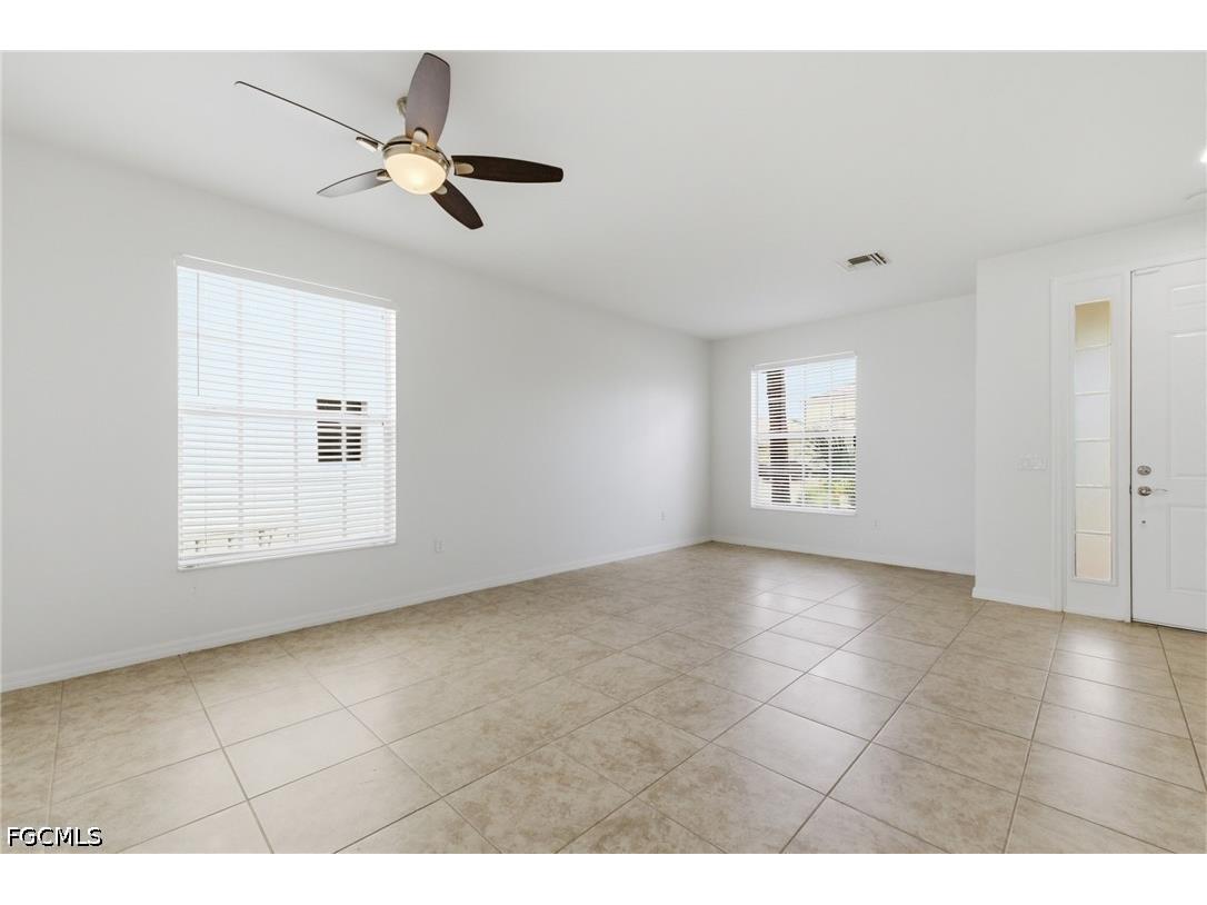 2639 Bellingham Court Cape Coral FL 33991 2026024573 image7