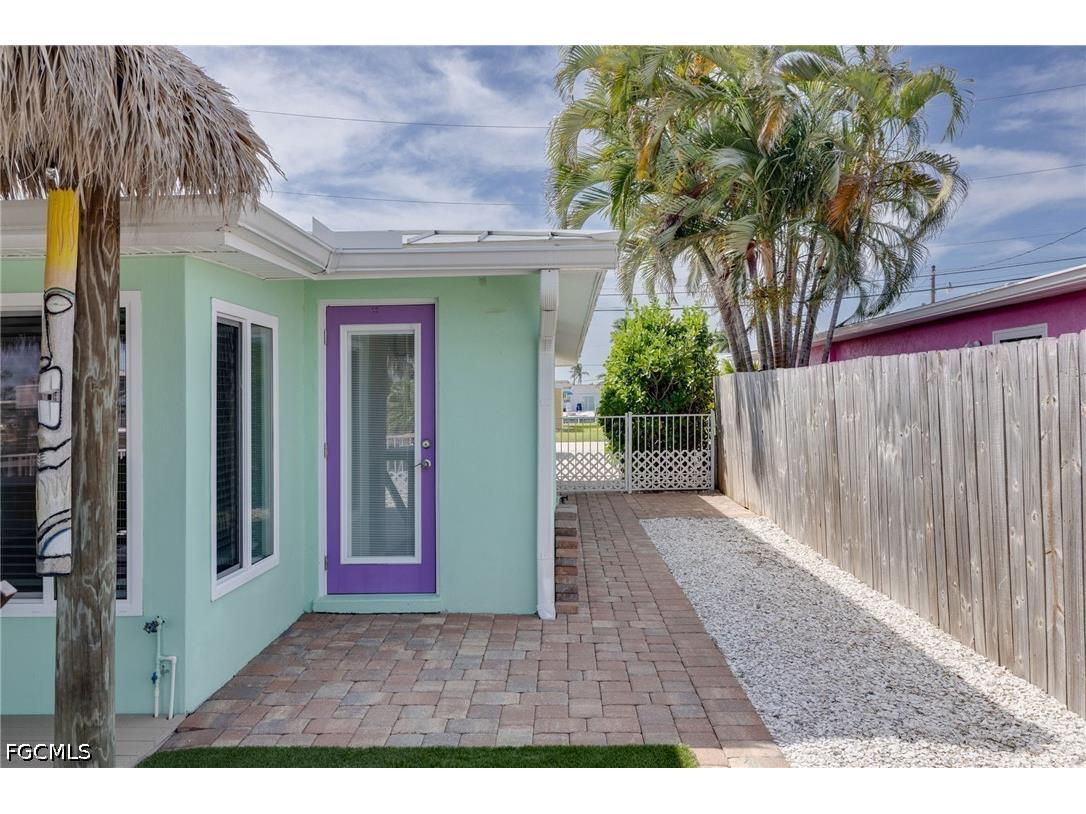 2639 Bridgeview Street Matlacha FL 33993 2026017318 image21