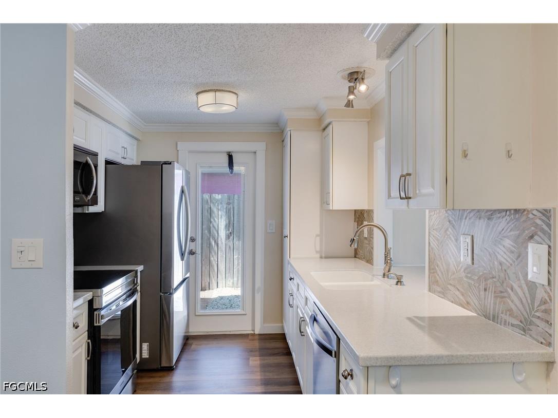 2639 Bridgeview Street Matlacha FL 33993 2026017318 image5