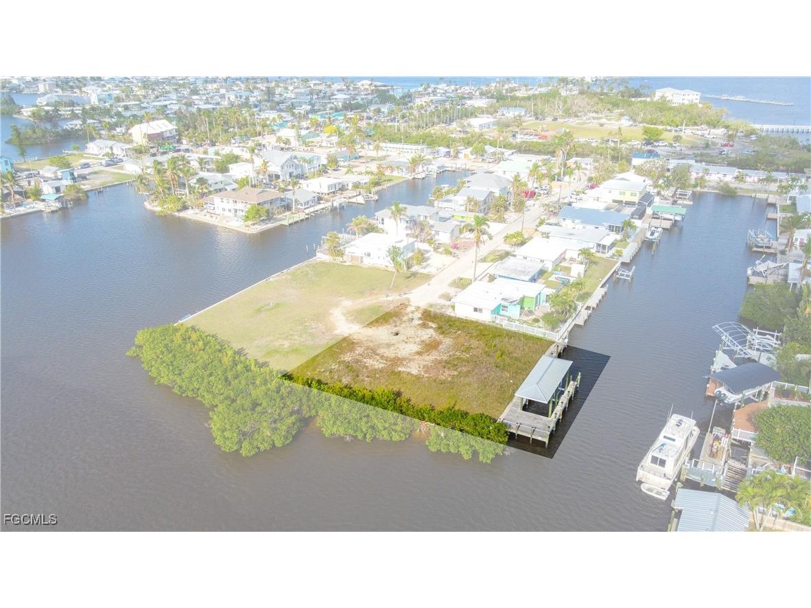 2639 Second Street Matlacha FL 33993 2026000467 image1