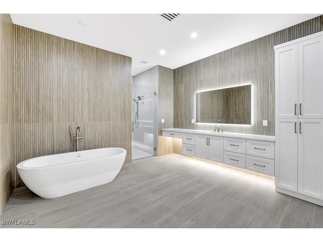 264 13th Street NW Naples FL 34120 225077926 image17