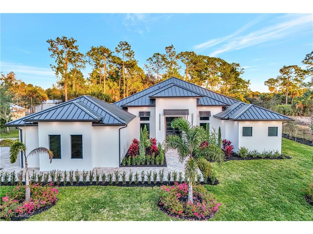 264 13th Street NW Naples FL 34120 225077926 image4