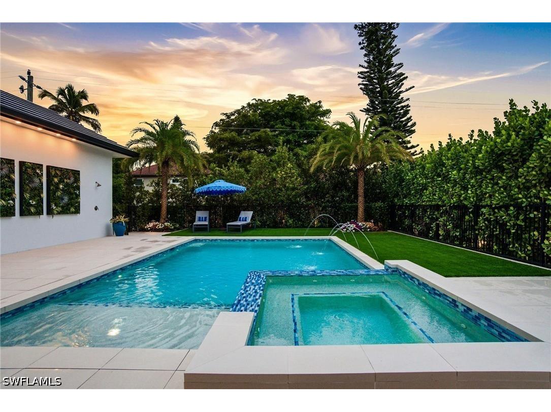 264 8th Avenue S Naples FL 34102 226013404 image29
