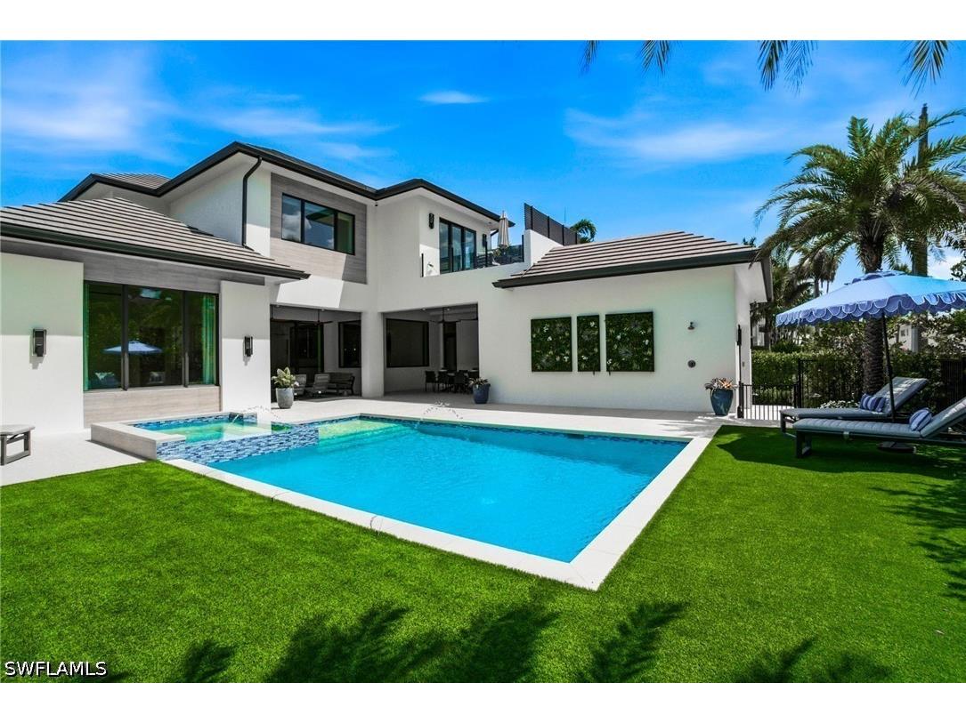 264 8th Avenue S Naples FL 34102 226013404 image30