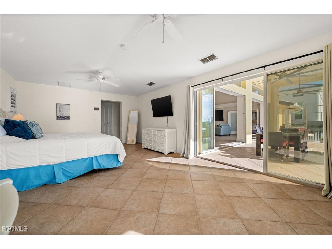 264 Bayshore Drive Cape Coral FL 33904 2025023898 image25