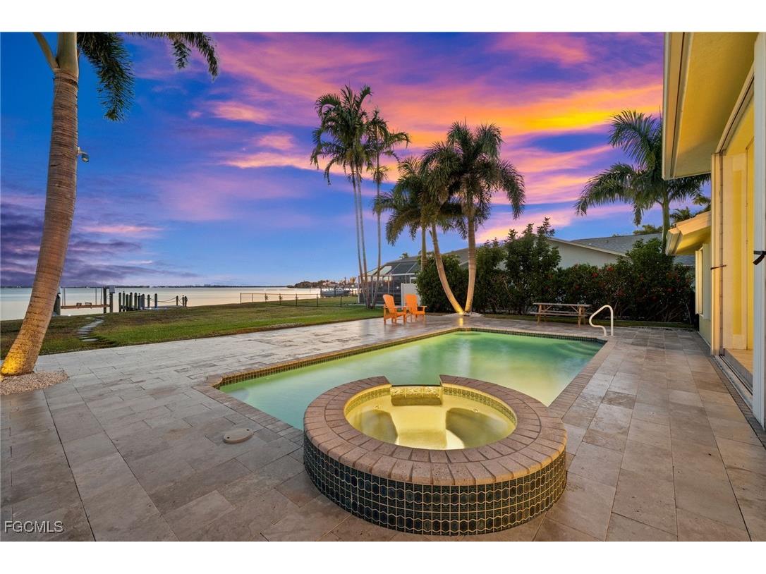 264 Bayshore Drive Cape Coral FL 33904 2025023898 image4