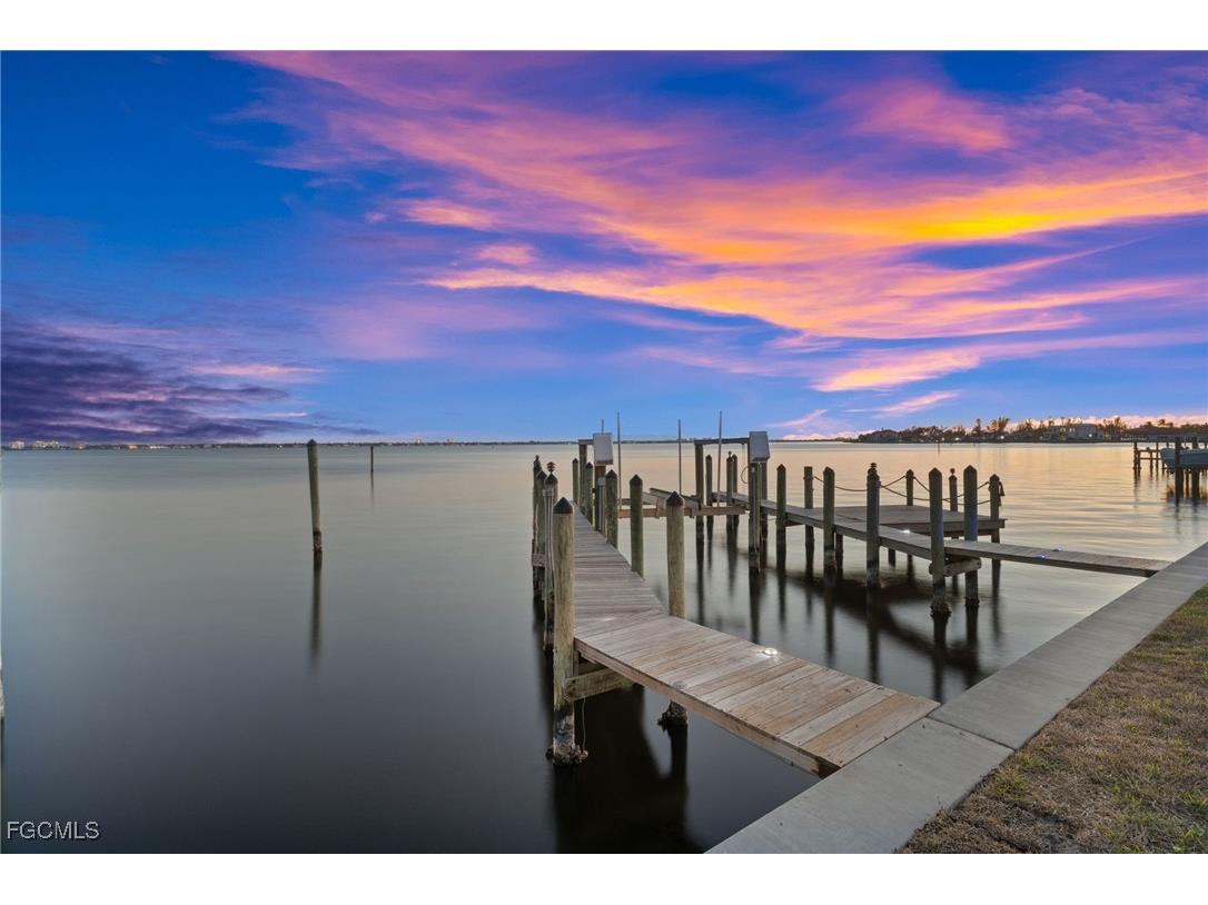 264 Bayshore Drive Cape Coral FL 33904 2025023898 image49
