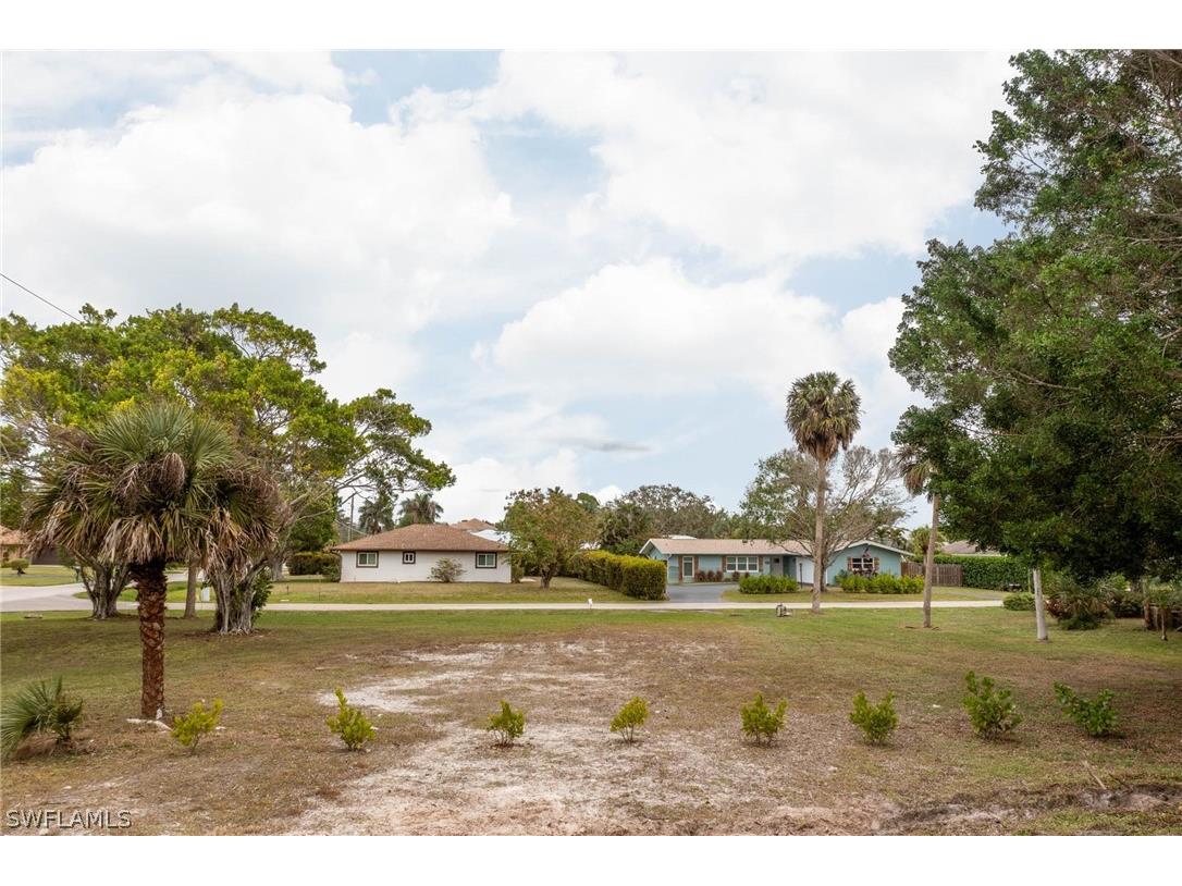 264 Cypress Way Way W Naples FL 34110 226009922 image9