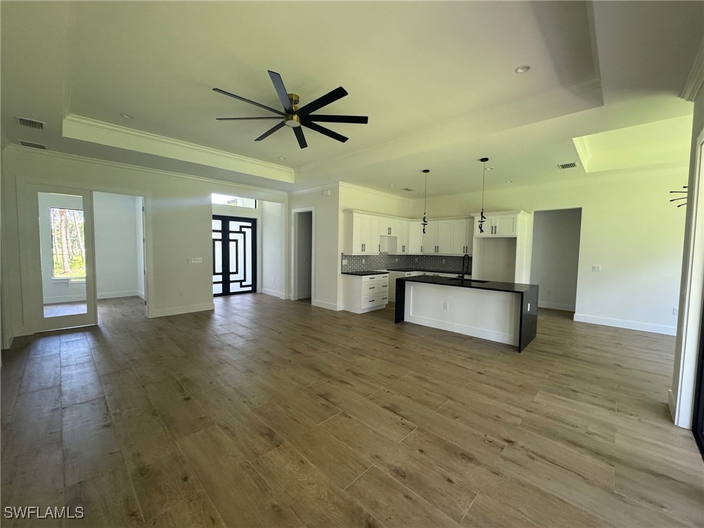 264 Golden Gate Boulevard E Naples FL 34117 225065188 image6