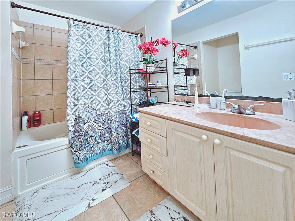 2640 4th Avenue NE Naples FL 34120 225055923 image17