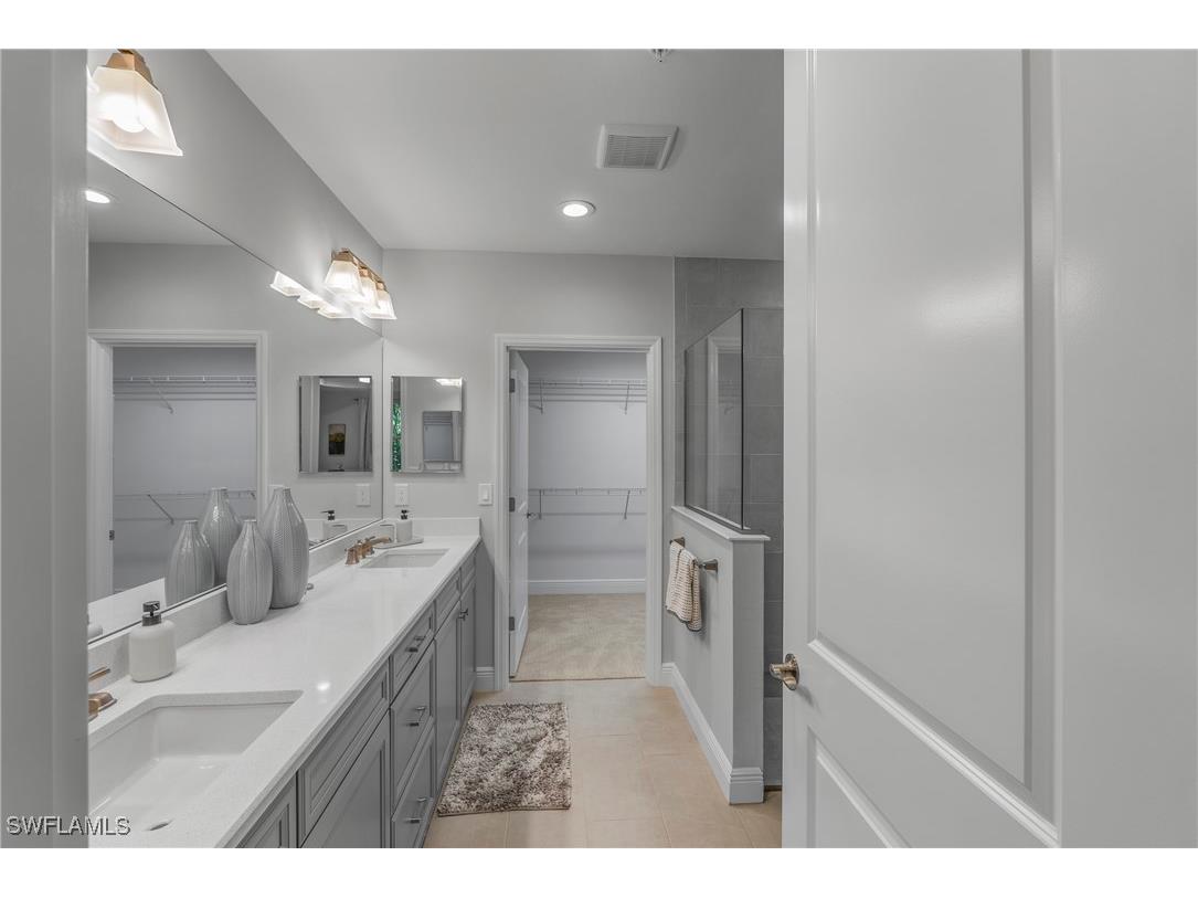 2640 Seychelles Circle #2802 Naples FL 34112 225076340 image24