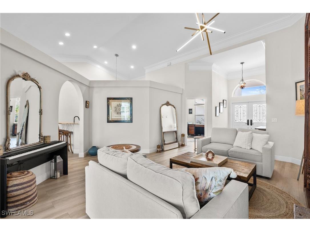 2640 White Cedar Lane Naples FL 34109 225081355 image5