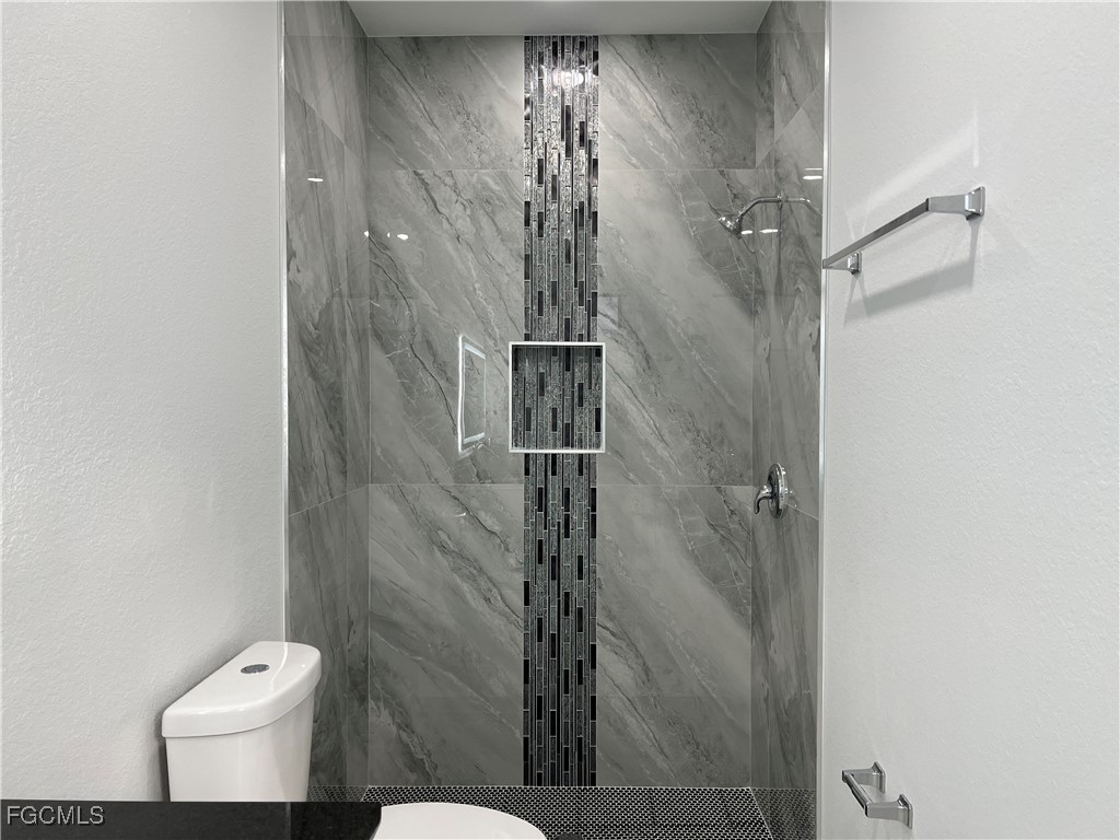 2641/2643 Sunniland Boulevard Lehigh Acres FL 33971 2025010183 image6