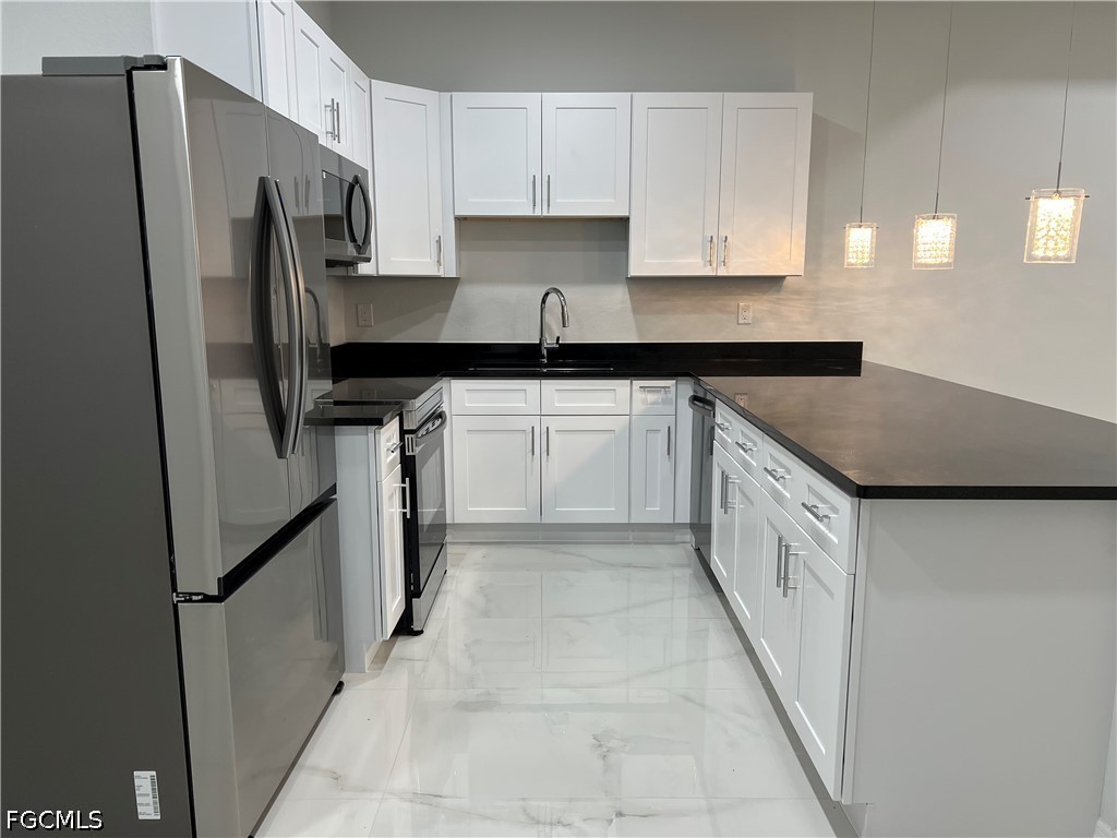 2641/2643 Sunniland Boulevard Lehigh Acres FL 33971 2026027225 image2