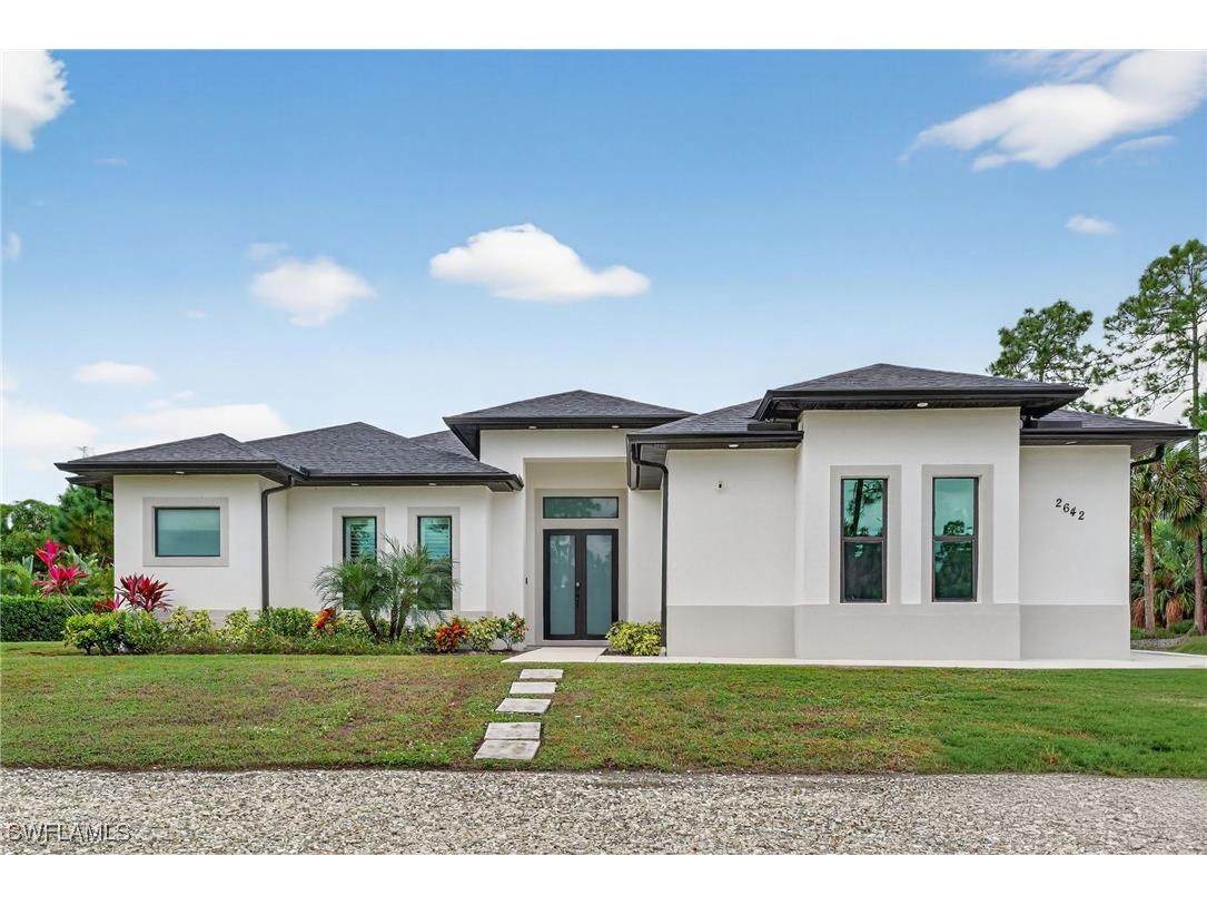 2642 10th Avenue NE Naples FL 34120 225082094 image1