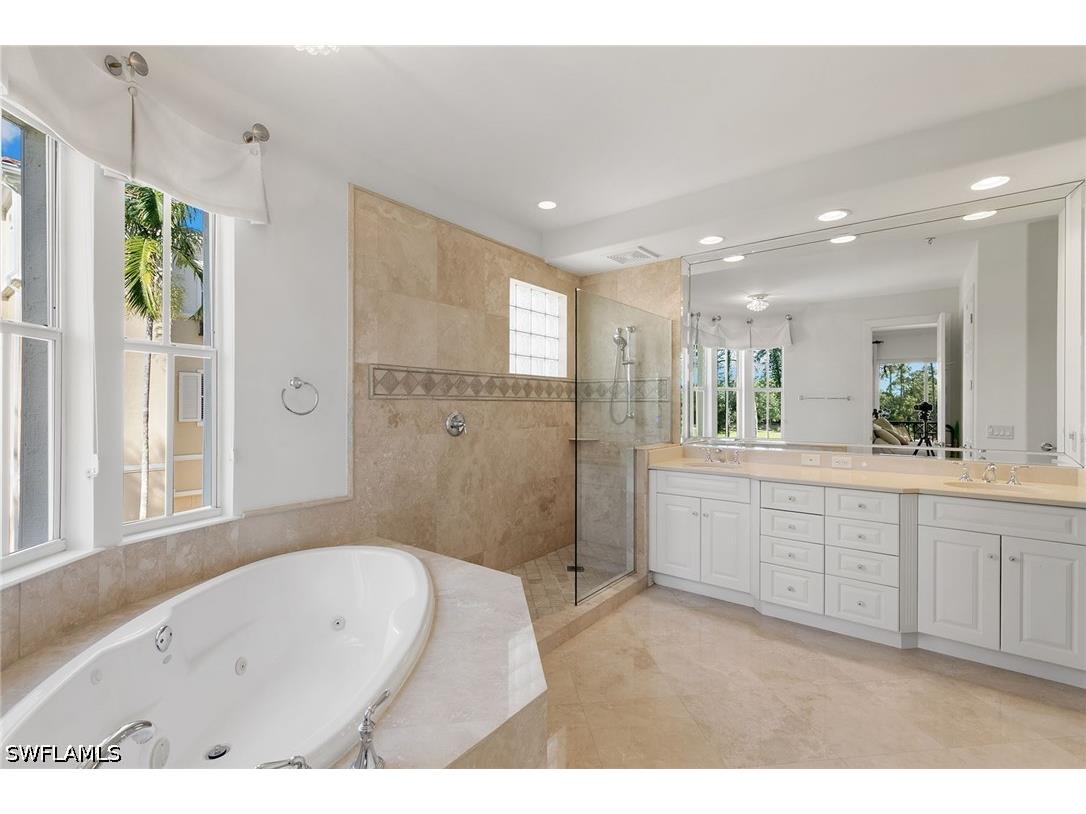 2642 Bolero Drive #5-2 Naples FL 34109 226012862 image14