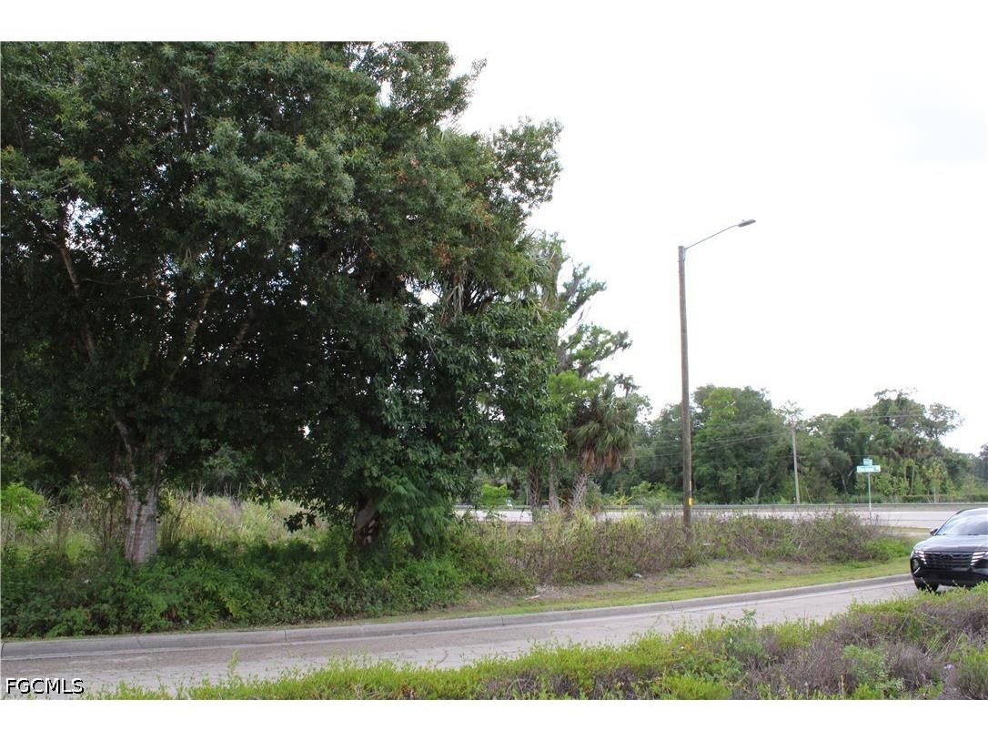 2643 Pine Island Road NE Cape Coral FL 33909 2026022006 image4